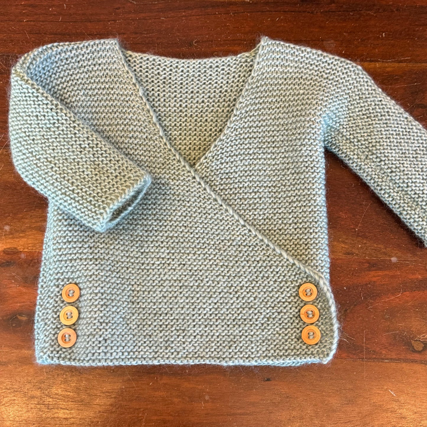 Borch Baby Cardigan str. 6/9 mdr.
